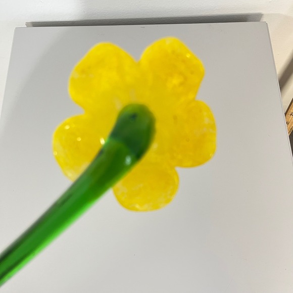 Long Stem Glass‎ Daffodil Yellow Green 10" - Picture 4 of 4